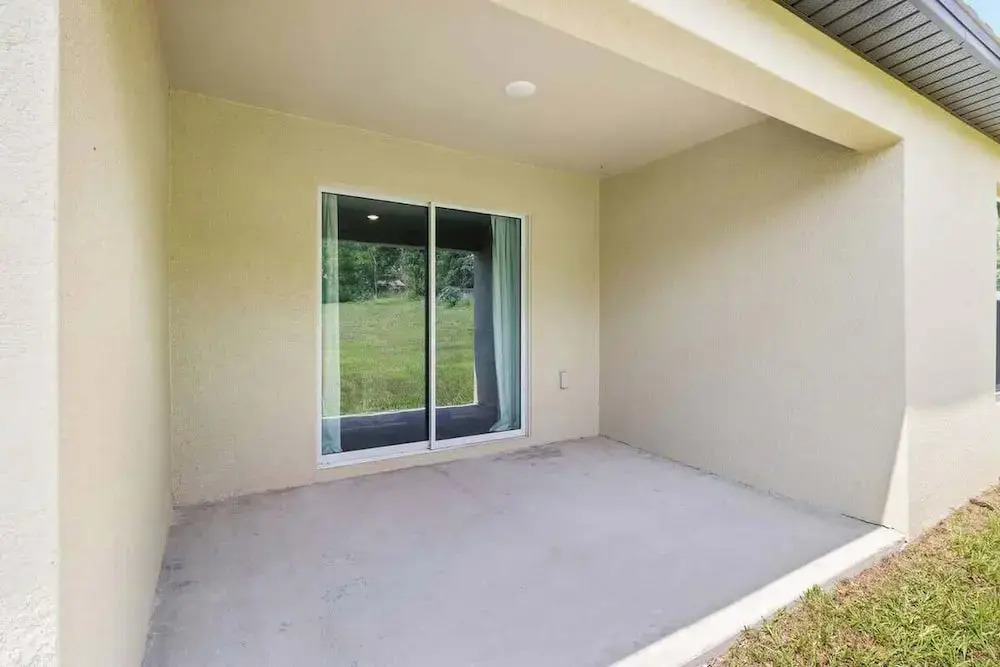 Springhill Retreat! 3 Bed, 2 Bath!