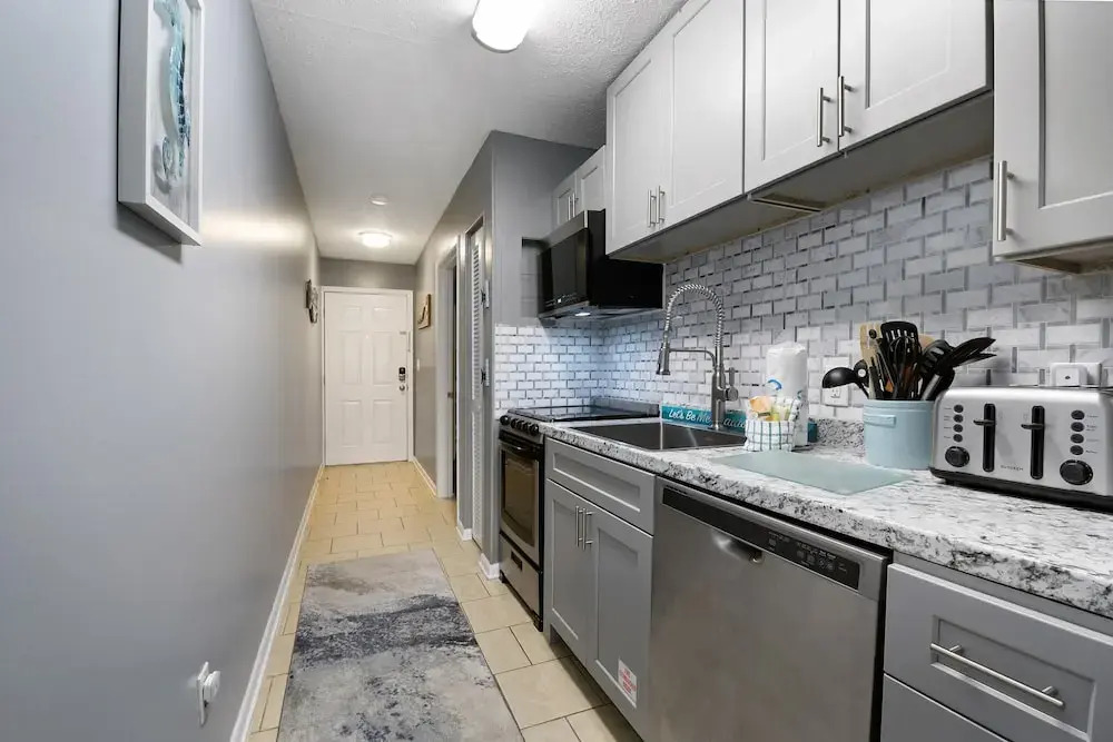 Lullwater Beach - 2 BR Condo Lake View - RJV 21065