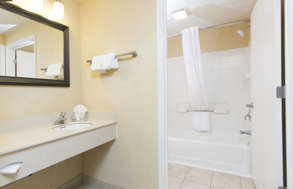 staySky Suites I-Drive Orlando Near Universal