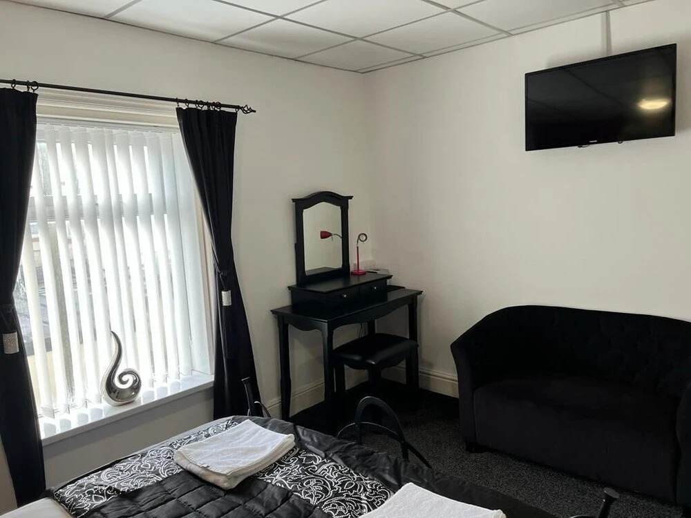 Phildene Rooms by Sasco