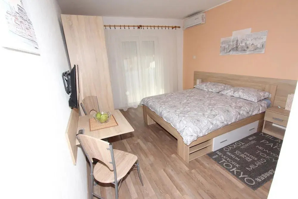 Apartments Eva