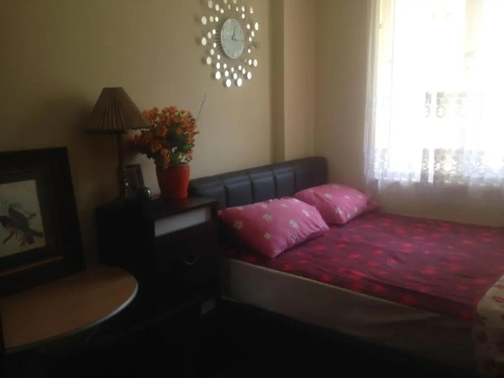 MOURAT Holiday Apartment Flat Furnished House Cheap Sleeping Rooms