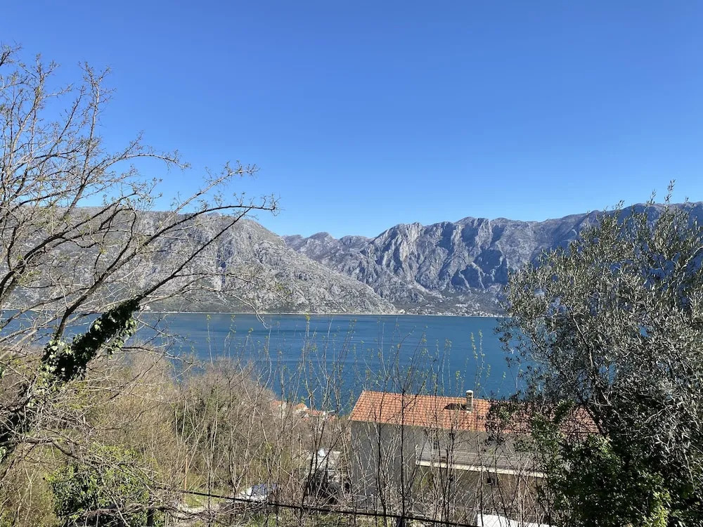 Two Bedroom Apartment With Amazing Views