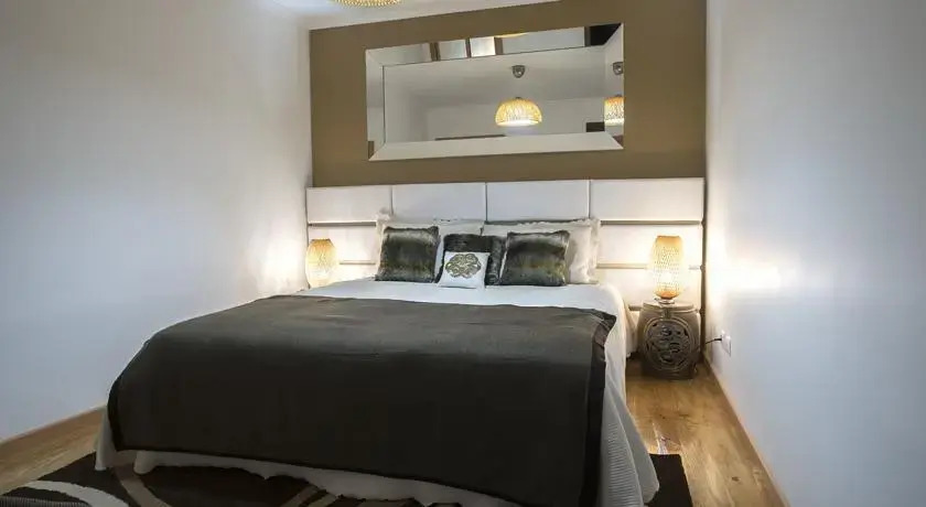 Beautiful&Charming Poets House