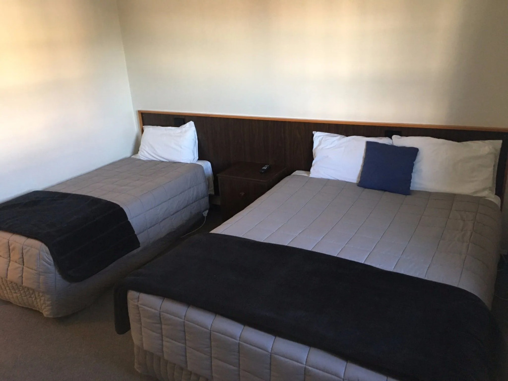 Admirals Motor Lodge