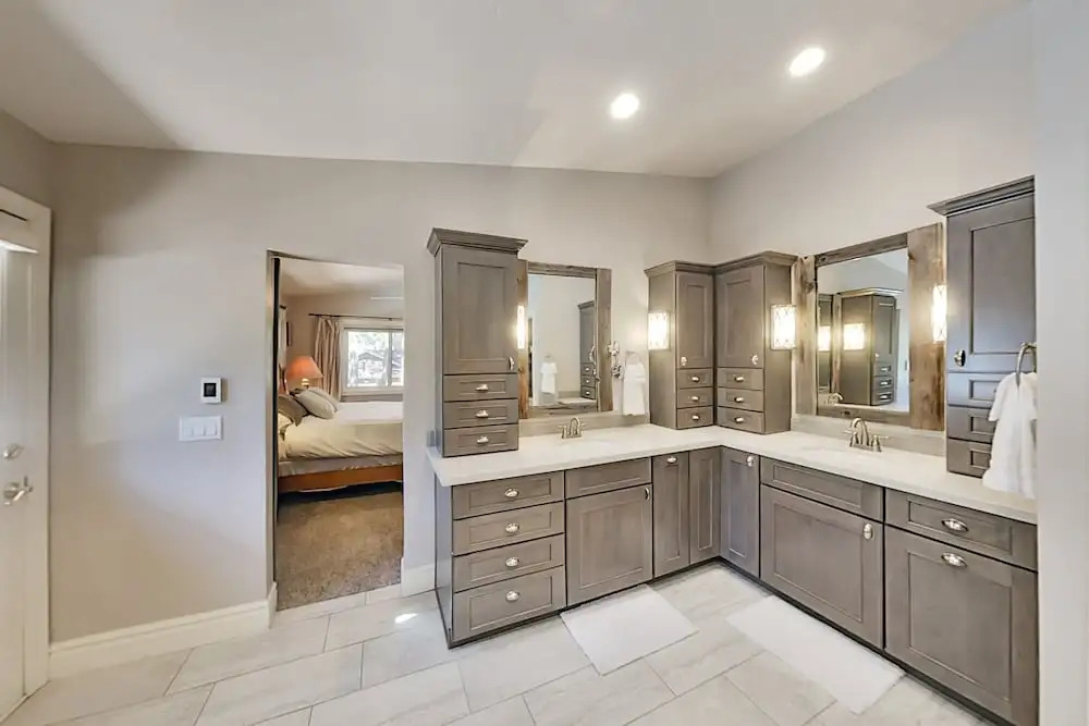 Coconino S Home W/ Hot Tub - Near Snowbowl! 5 Bedroom Home