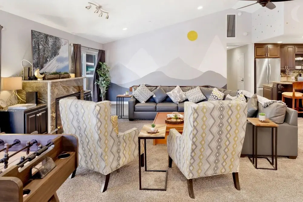 2090-majestic Sky Retreat 3 Bedroom Home by RedAwning