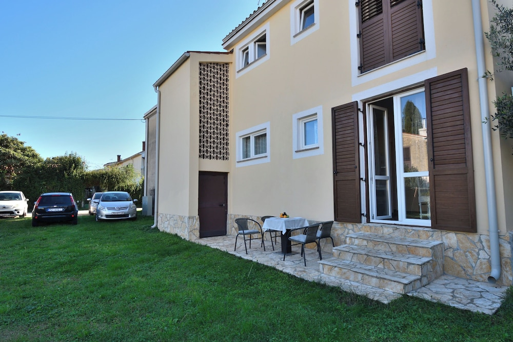Apartment Nadica