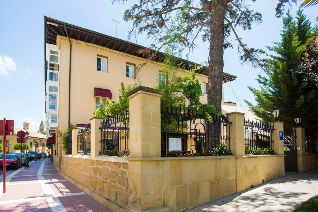 Hotel Arrope