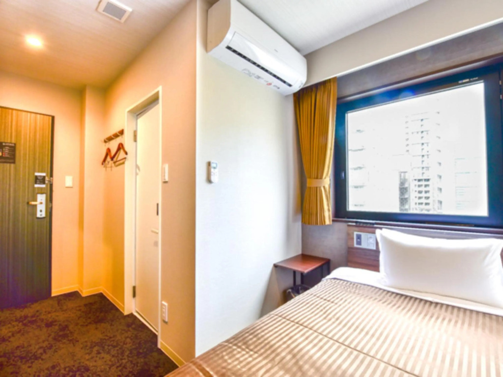HOTEL LiVEMAX Fukuoka Tenjin West