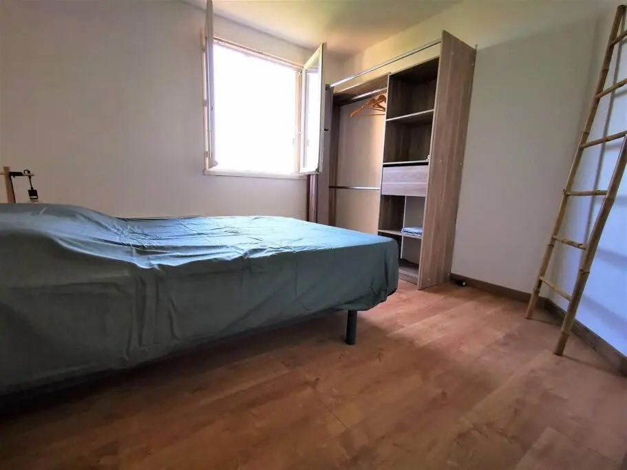 Grand Appartement (Max 10 personnes) à 20 min de la mer