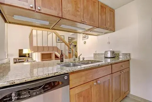 Pg310 Peregrine Condo