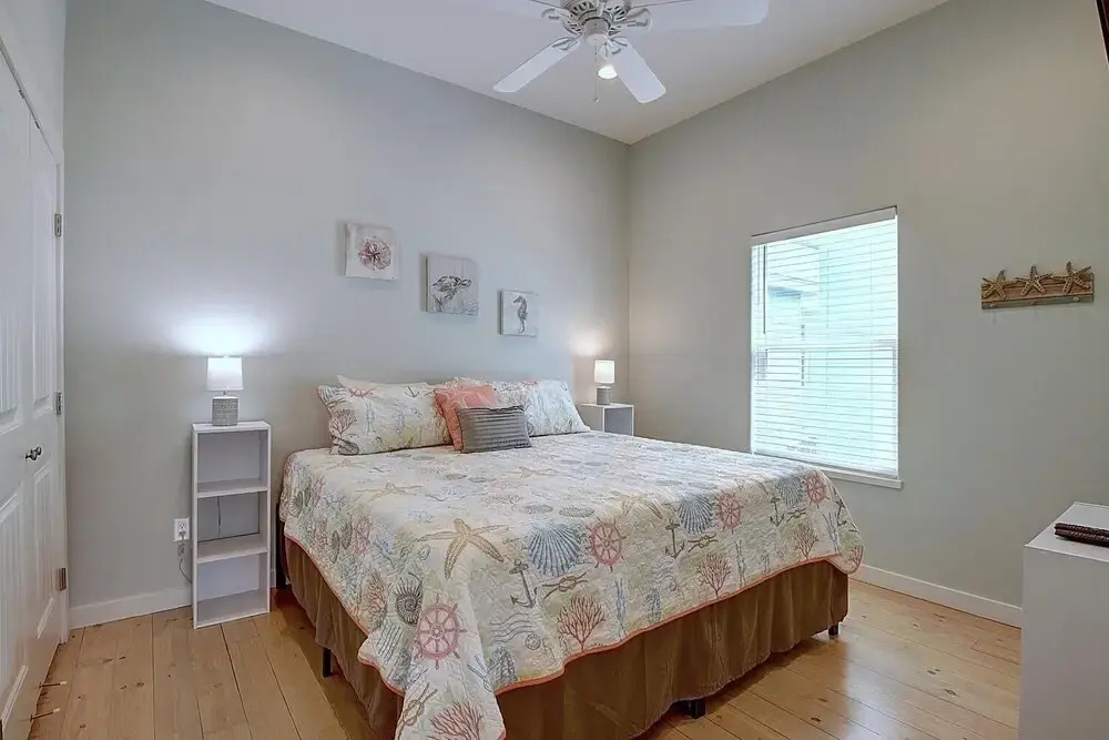 Woodhaven Beach Club 2 Bedroom Bungalow by Redawning