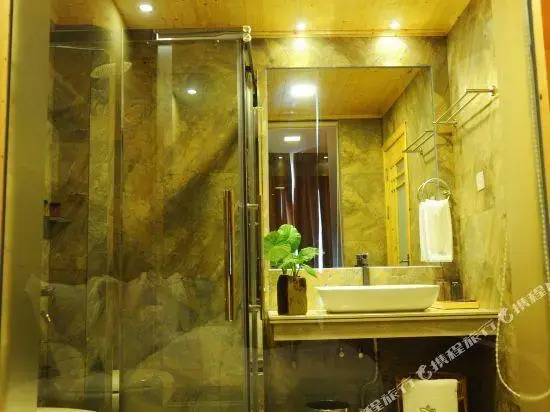 Pengrun Holiday Hotel