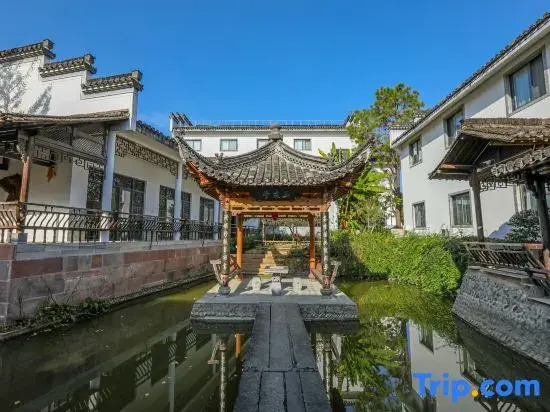 Longshan Villa Resort
