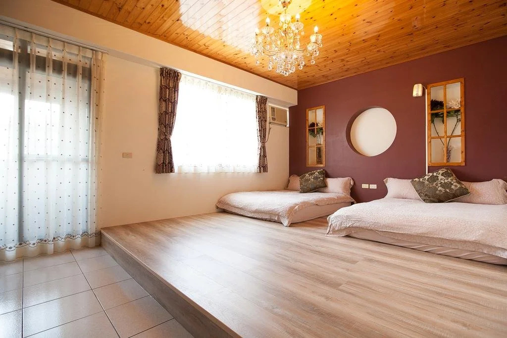 Gemini star Hostel