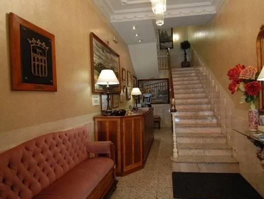 Hostal Plaza