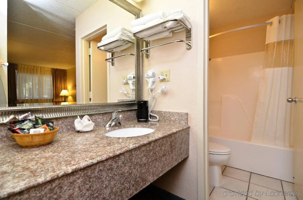 Beachfront Palms Resort Galveston, an Ascend Collection Hotel