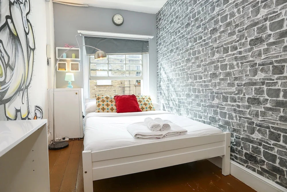 Quirky 2 Double Bedroom Apartment on Brick Lane