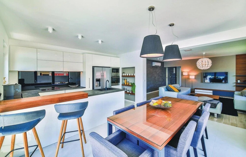 Amazing Home in Kastel Novi With Wifi and 8 Bedrooms