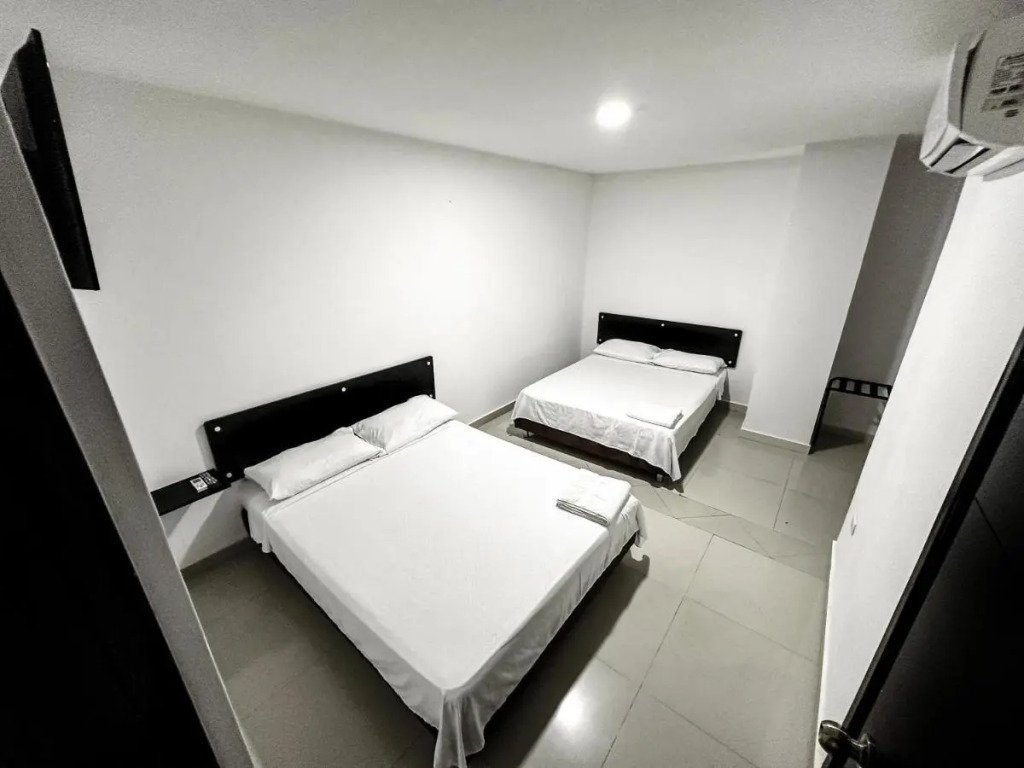 hotel bazurto plaza