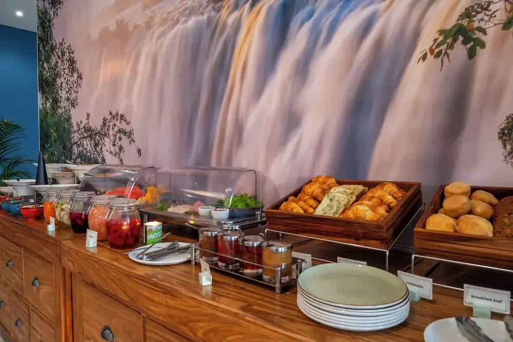 Waterfalls Lodge