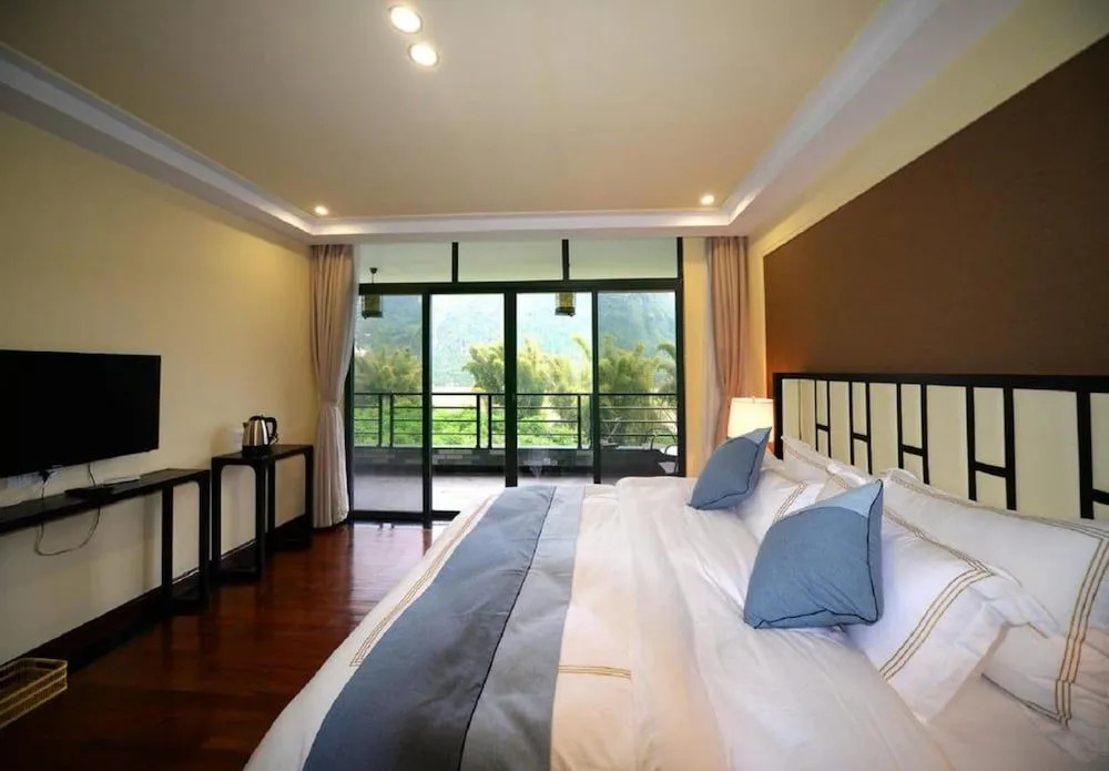 Yangshuo Lijiang Island Riverside Resort