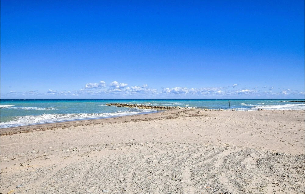 Beautiful Apartment in Cariati Marina With 2 Bedrooms and Wifi