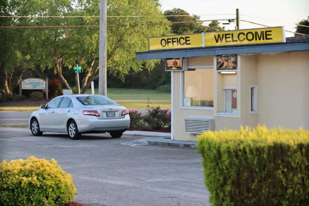 Economy Inn
