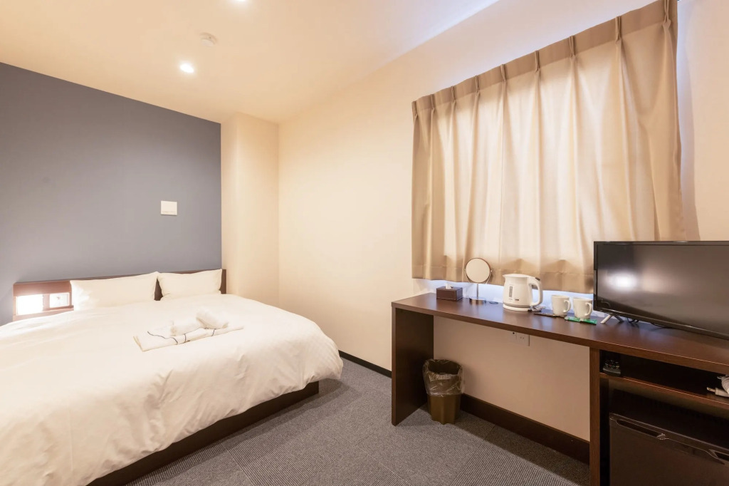 Floral Hotel · SakaisuJi-Honmachi Osaka