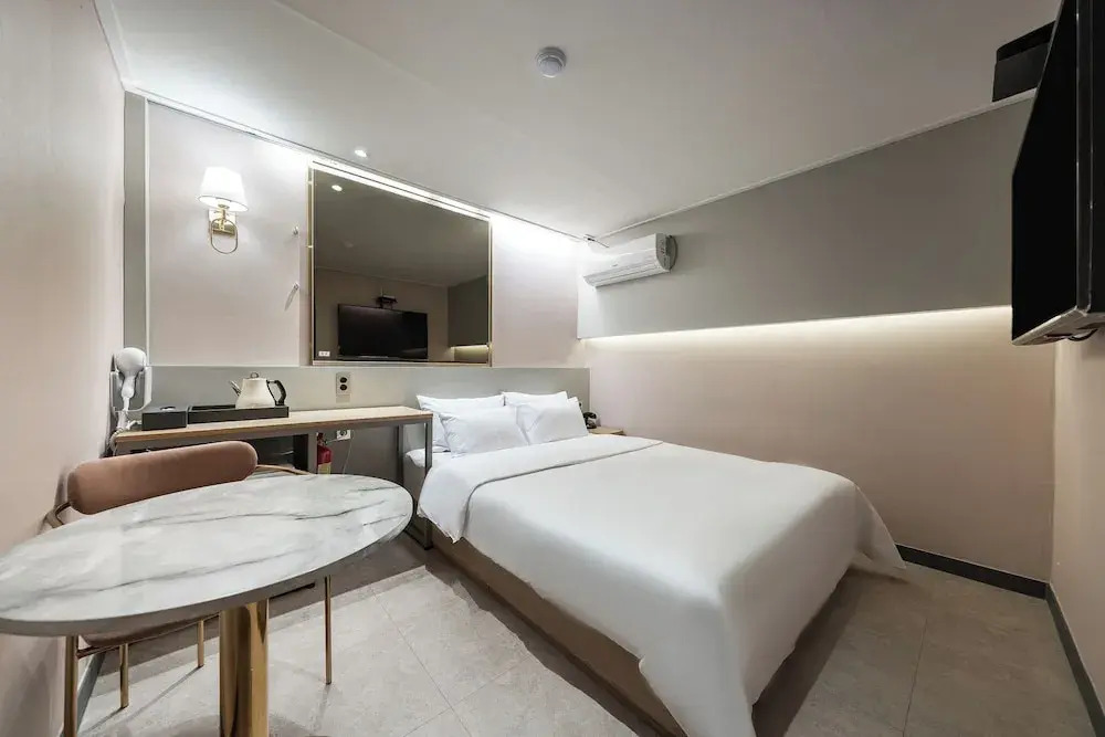 Greaten Hotel