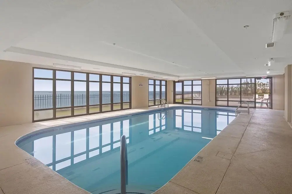 Grand Pointe 602