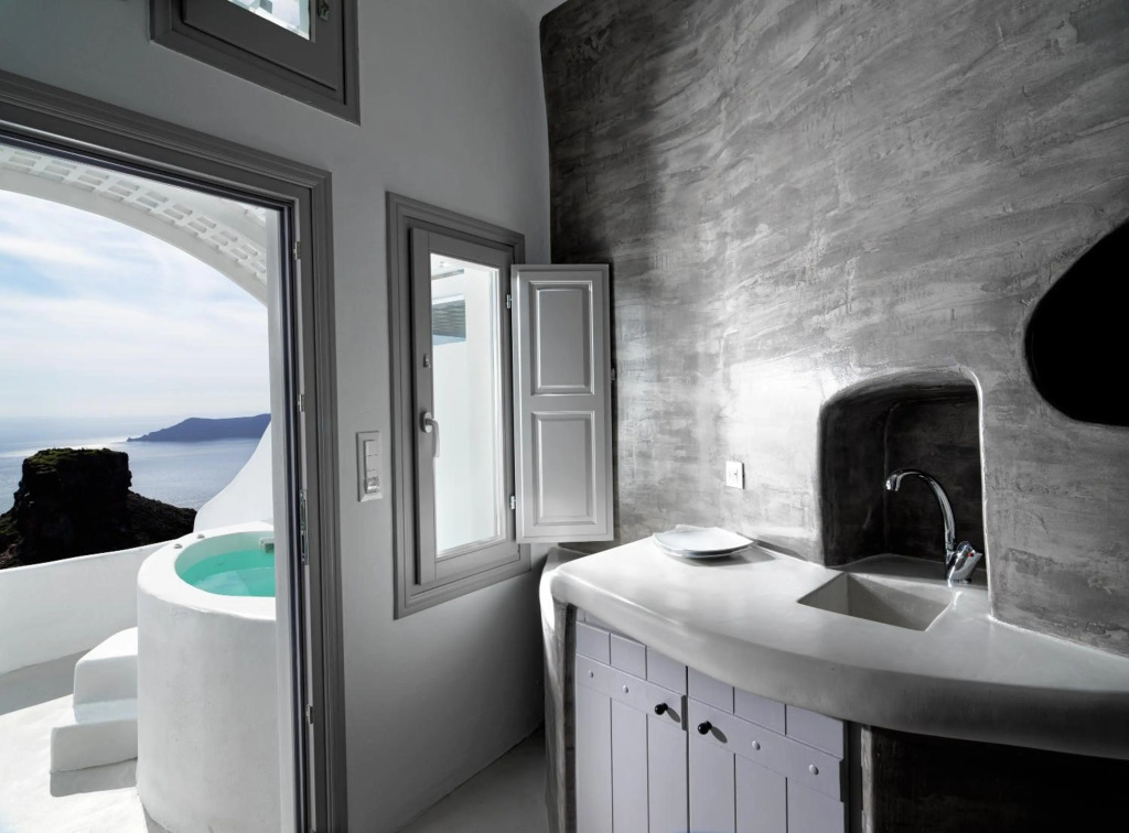 Tholos Resort