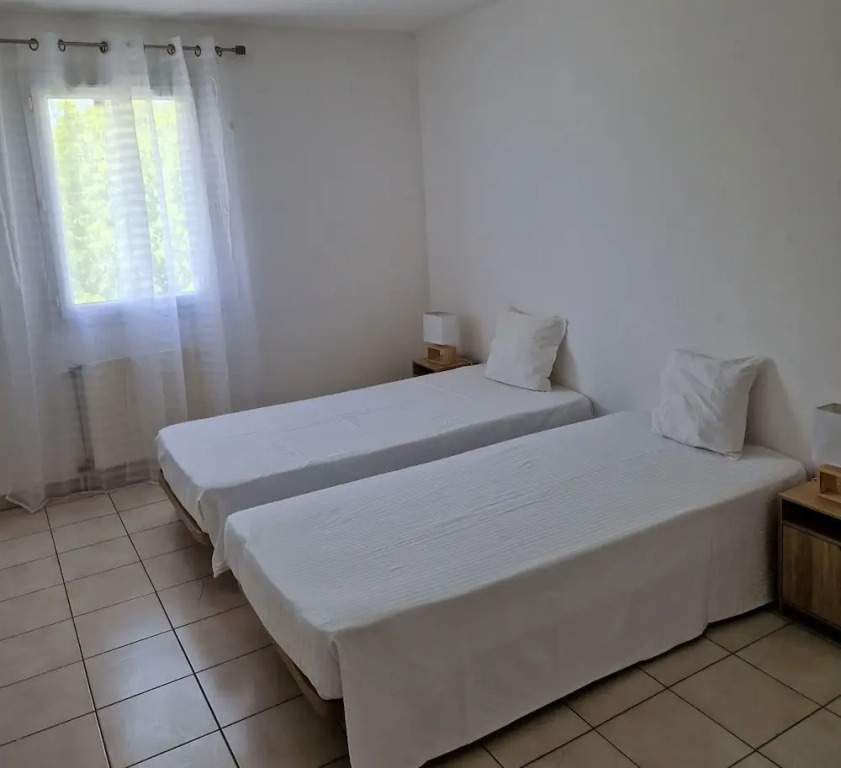 Beautiful Holiday Apartment in Uzes With Balcony