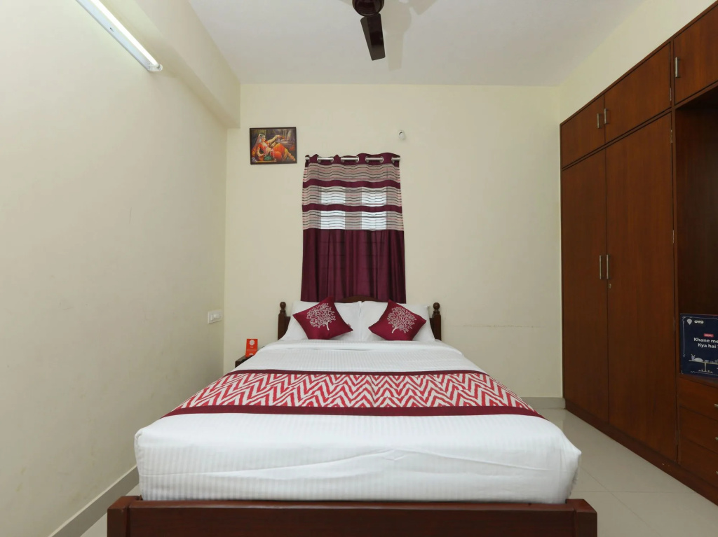 OYO 15701 River View Residency