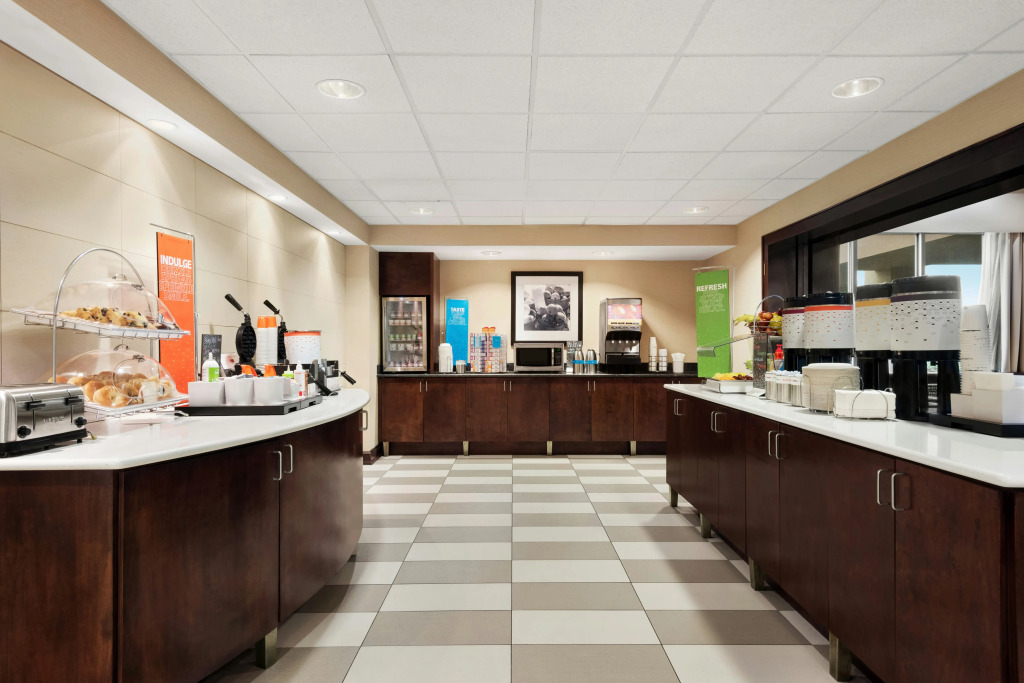 Hampton Inn & Suites Brunswick