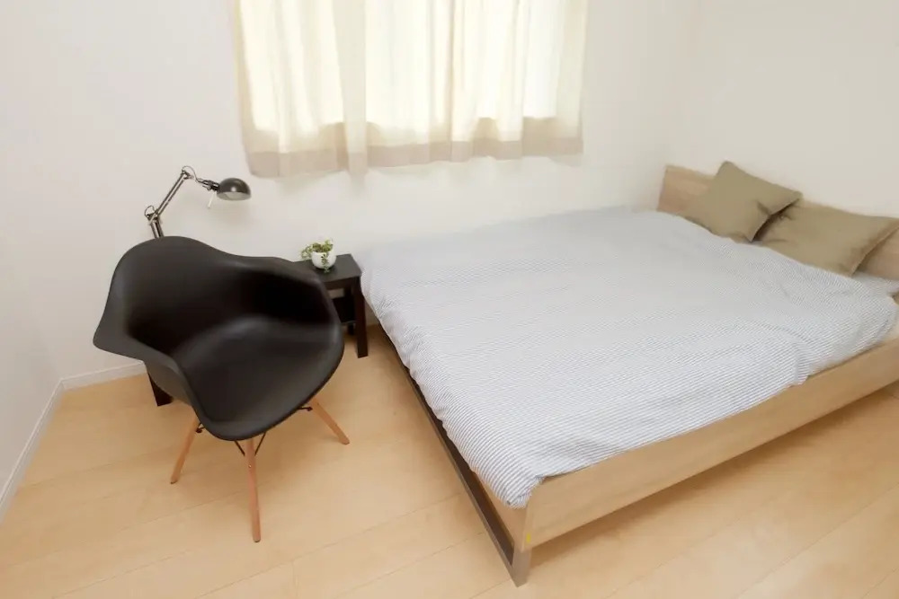 Nishi-Sugamo Guest House. 2min to Nishi-Sugamo Sta. 13min to Ikebukuro Sta.