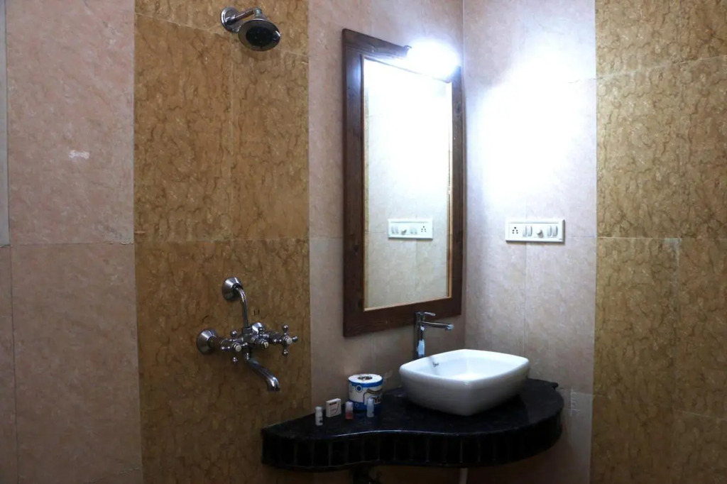 Hotel Marina Mahal with Swimming Pool