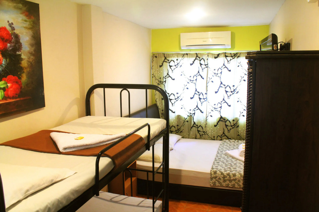 OYO 43927 Sassana Hotel (Sanitized Stay)