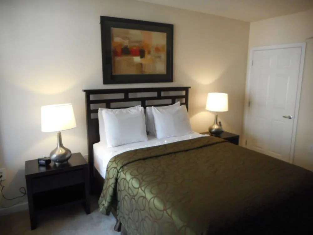 Weichert Suites at 2400 M Street