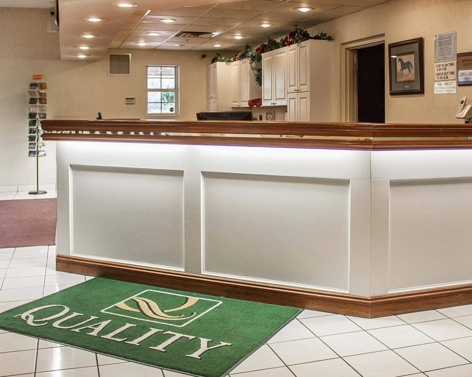 Quality Inn & Suites Bellville - Mansfield