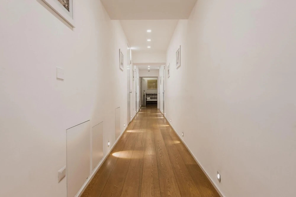 RG7 Apartments