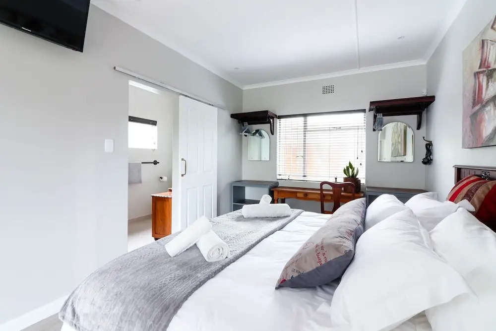 Arbour1 Guesthouse