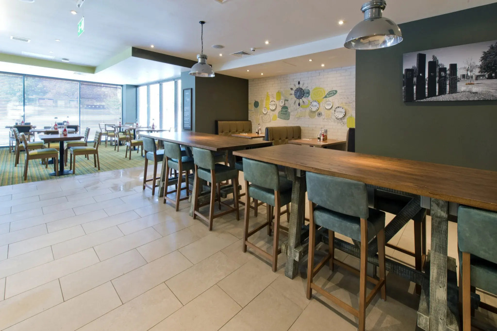 Premier Inn Newbury TC - London Road