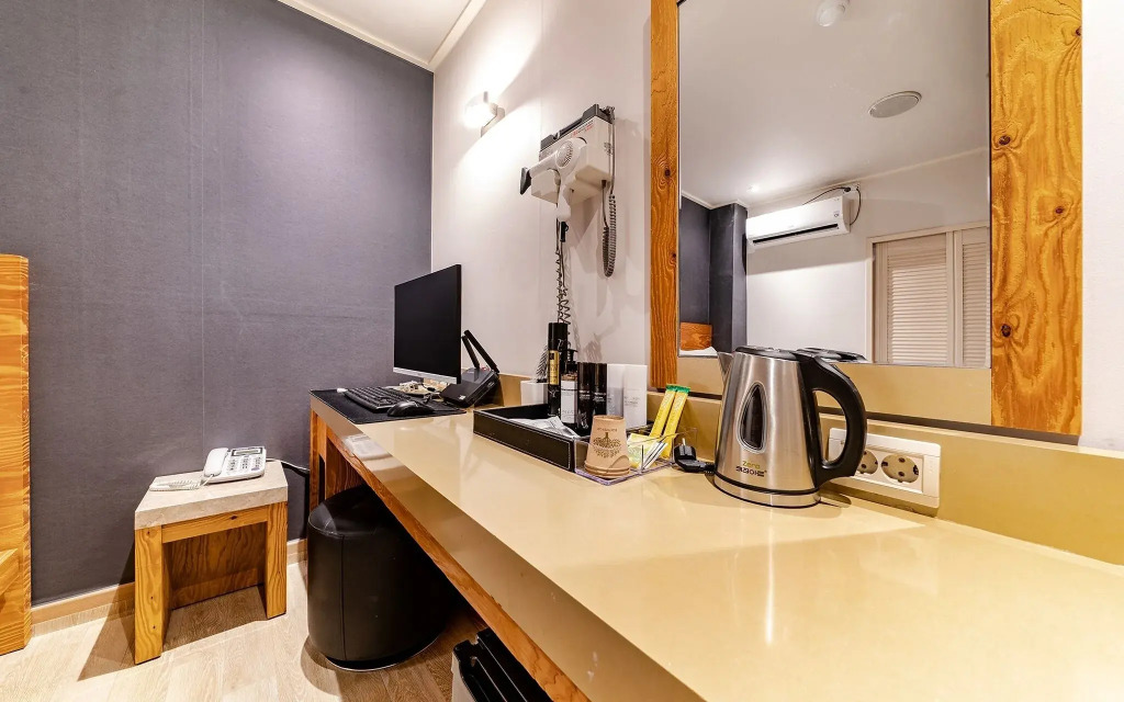 Sanbon Tower Self check-in Motel