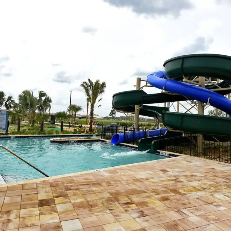 4721 Unit 105 Stunning Apartment 2BD