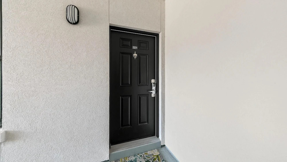 Hidden Lake Condos 321