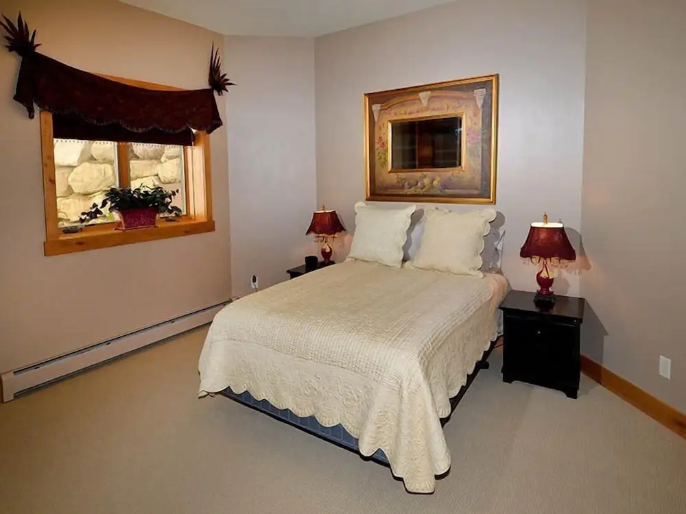 Meadow Brook Chalet