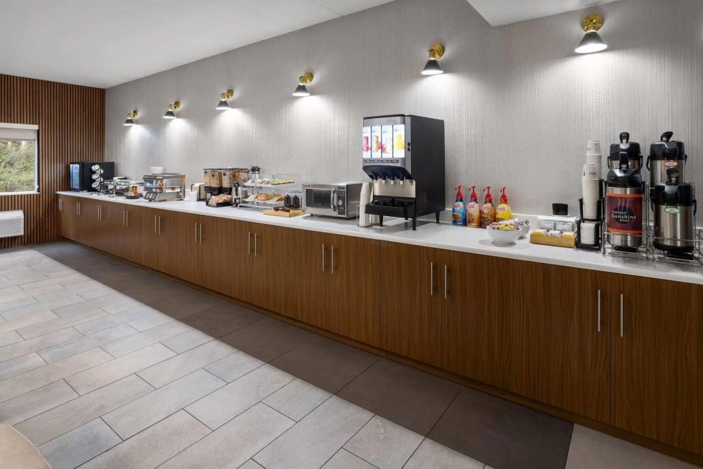 Wingate by Wyndham Pittsburgh New Stanton