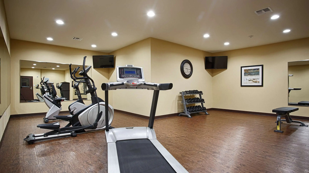Best Western Plus Fort Worth Forest Hill Inn & Suites